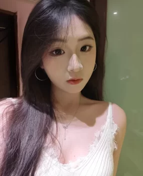 23岁护士带房兼职很骚