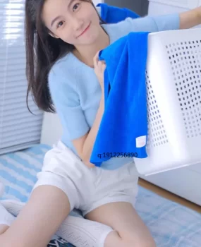 朝阳青春气质女，嫩穴收缩延时功夫了得