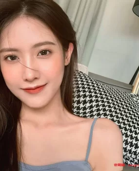 极品，真实体验，肤白貌美，B紧水多，超配合