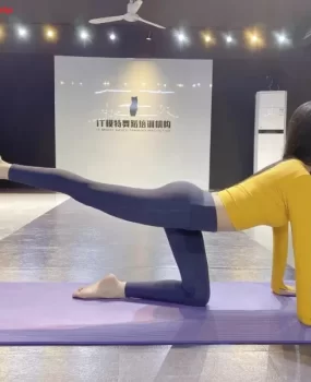 一字马小姐姐兼职有地方可上门